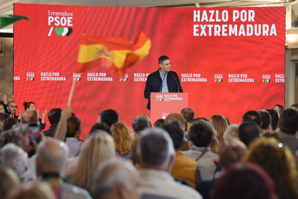 Fotogalería | Pedro Sánchez conquista Mérida