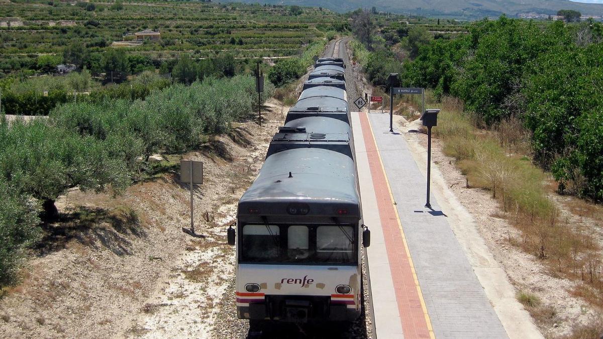 Parada de tren de Bufali