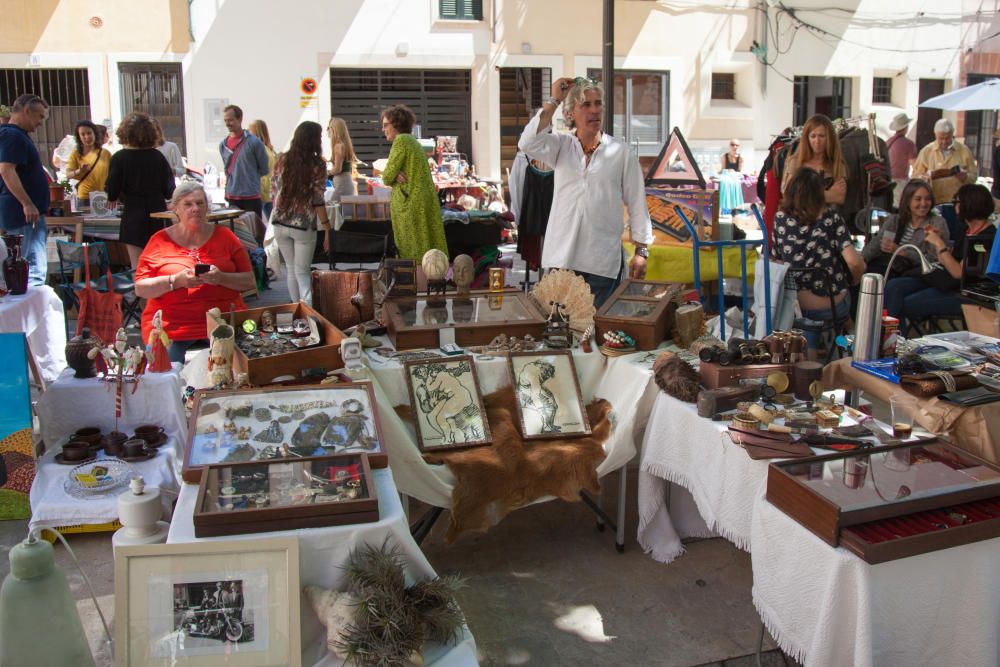 El mercadillo de San Rescat quiere volver a la plaza del Quadrado