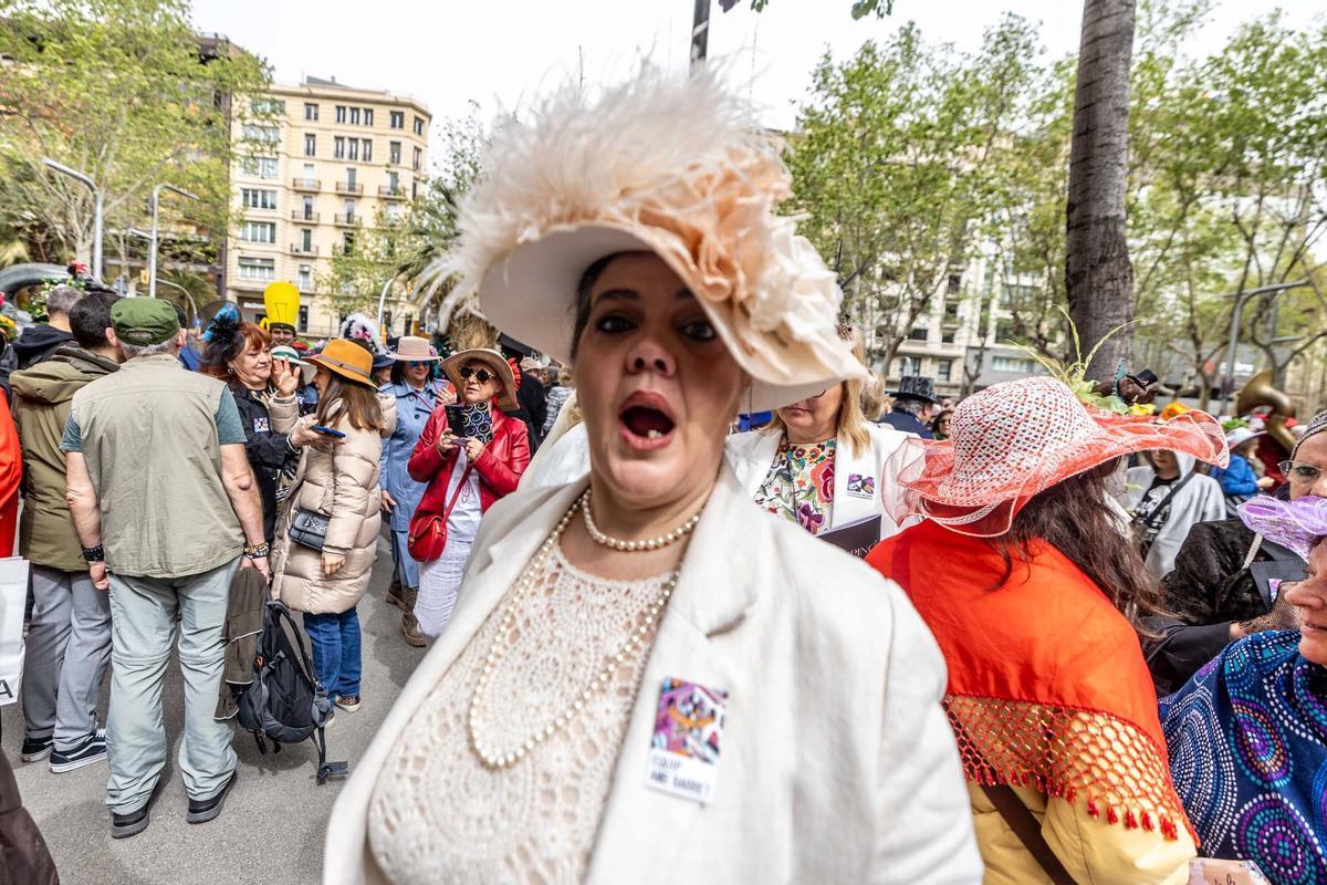 Nueva edición del Paseo con Sombrero por Barcelona