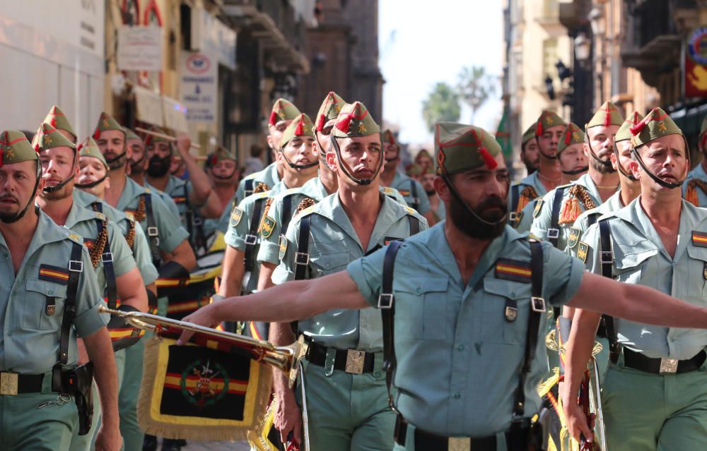 El paso del tercio de la Legión, tras desembarcar en el puerto, camino de la Explanada de Santo Domingo