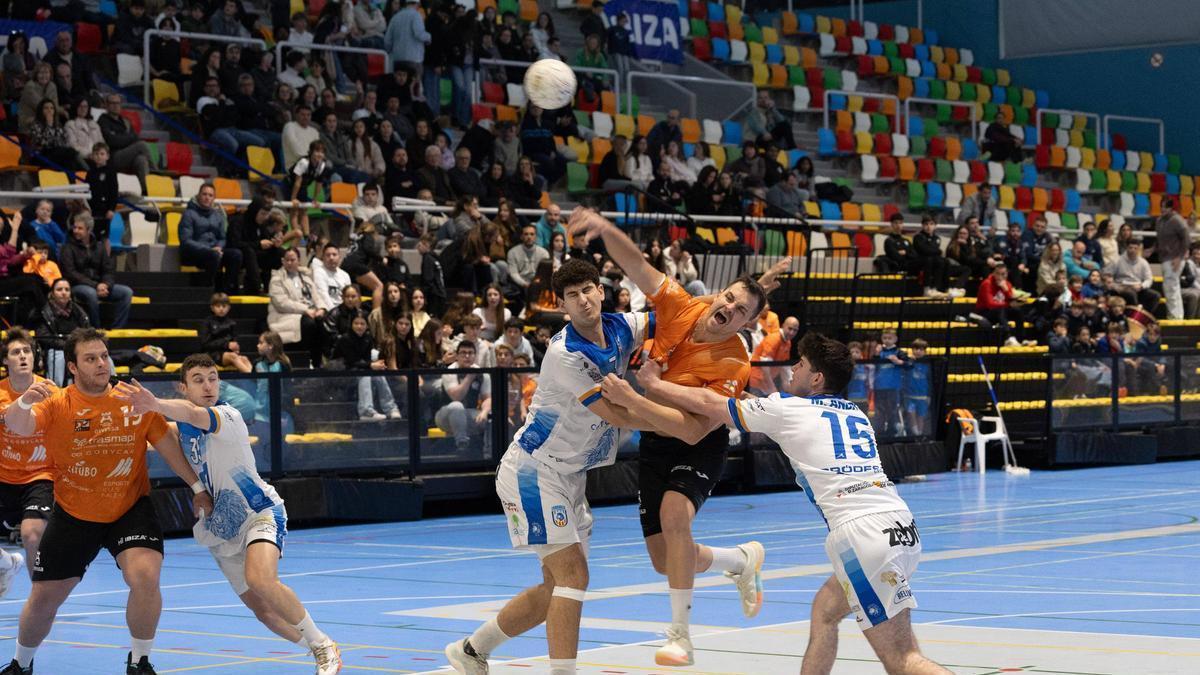 Imagen de un partido del Trasmapi HC Eivissa la pasada temporada