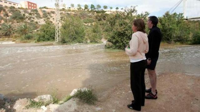Imagen de archivo de una riada del río Vinalopó, aguas abajo del casco urbano de Elche.