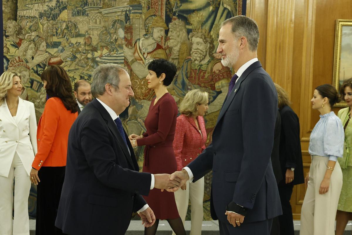 Jordi Hereu saluda al rey Felipe VI.