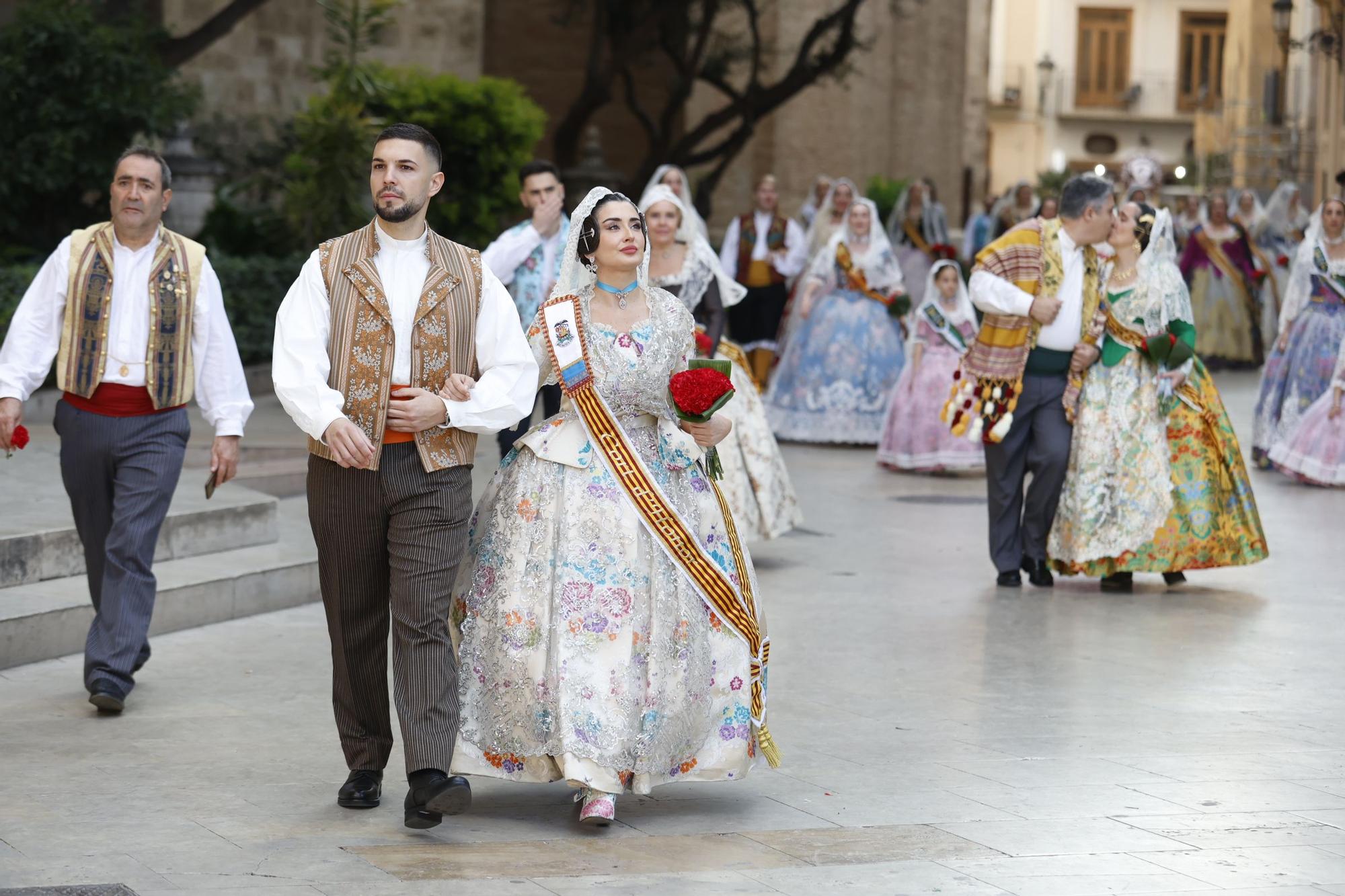 Ofrenda Fallas 2023 | Las fotos más emotivas y especiales del 17 de marzo