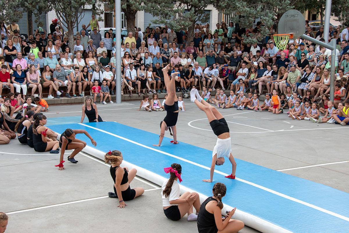 Sant Joan celebra una concorreguda Festa del barri del sector del Llobet