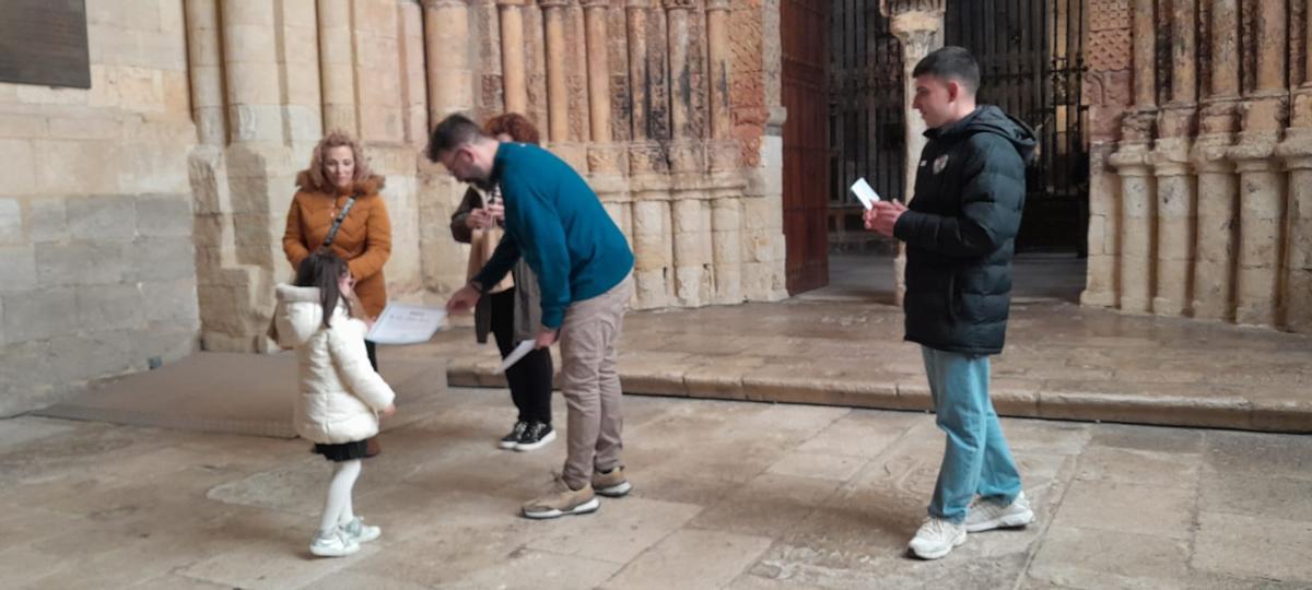GALERÍA | La Junta Pro-Semana Santa de Toro entrega los premios a los escolares ganadores de su concurso de dibujo GALERÍA | La Junta Pro-Semana Santa de Toro entrega los premios a los escolares ganadores de su concurso de dibujo