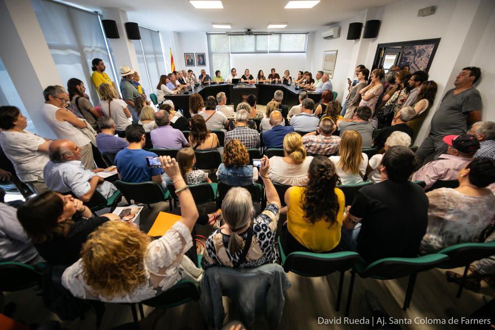 Torra i familiars seus dinamiten el pacte de Santa Coloma de Farners - Se suspèn el ple del matí i se celebra el definitiu a la nit