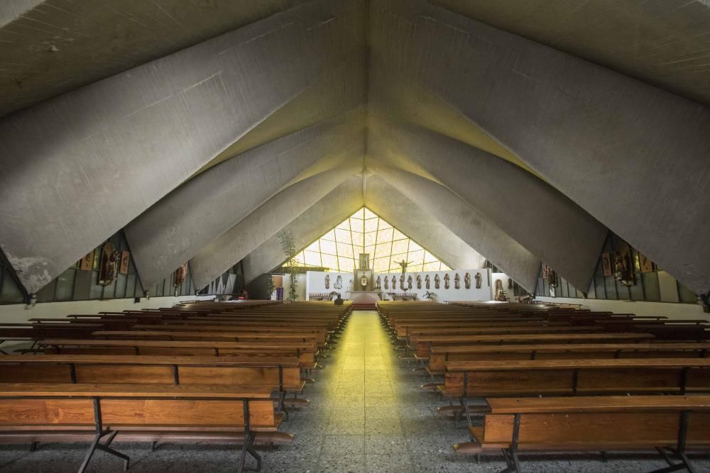 Inmaculada Concepción, la ''iglesia de los picos'' (1968/70)