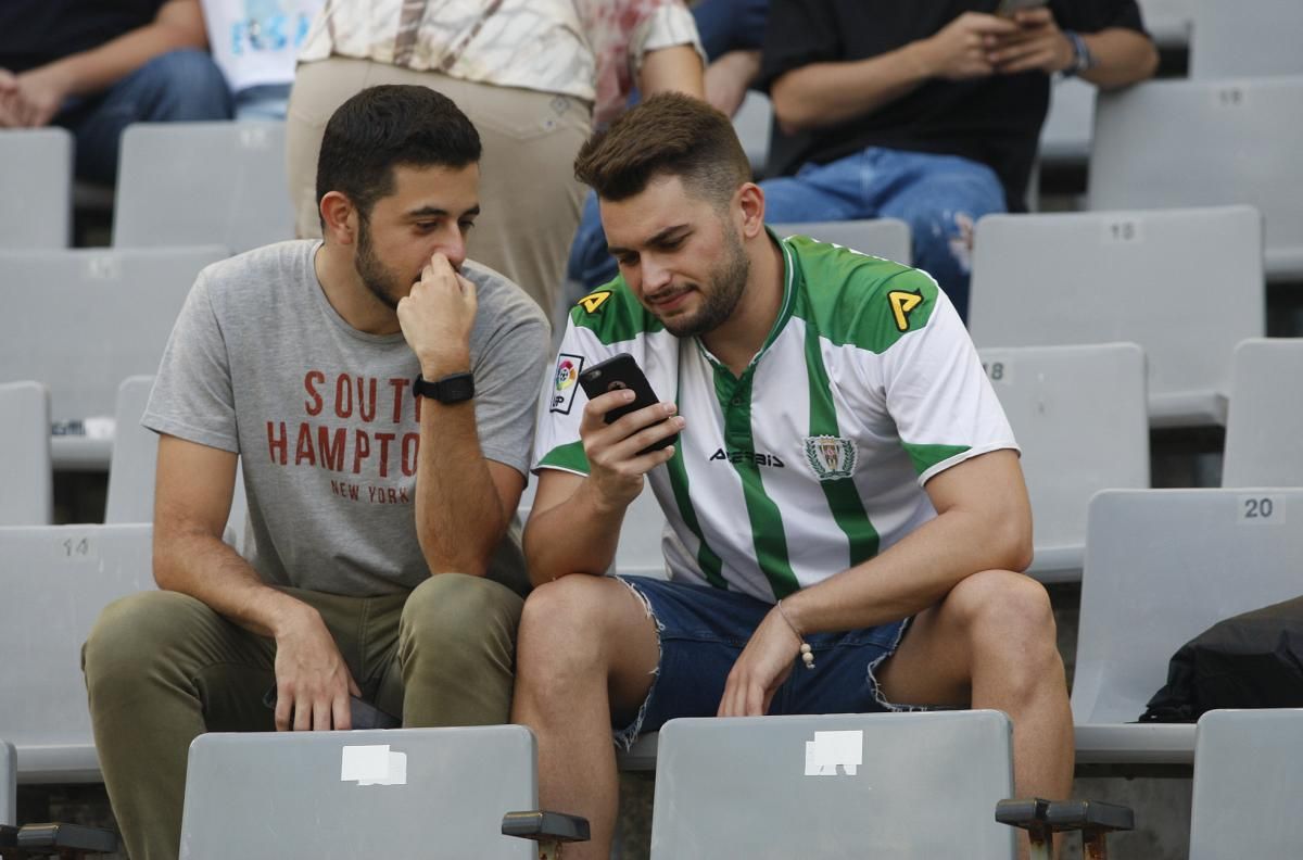 La afición cordobesista en el partido contra el Alarcón