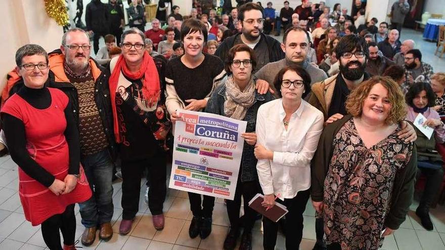 Portavoces locales del BNG junto a la portavoz nacional del partido, Ana Pontón.