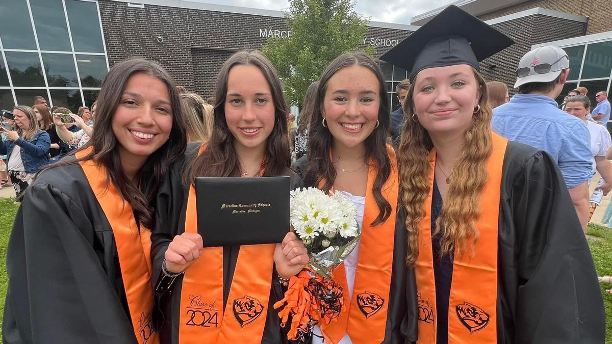 Hispana estudió con Ad Astra en Michigan, EE. UU., donde tuvo la oportunidad de participar en la ceremonia de la graduación de su instituto
