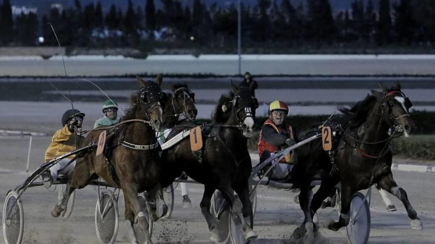 Roller Quick (2), con Jean Uroz, en su ajustada victoria.