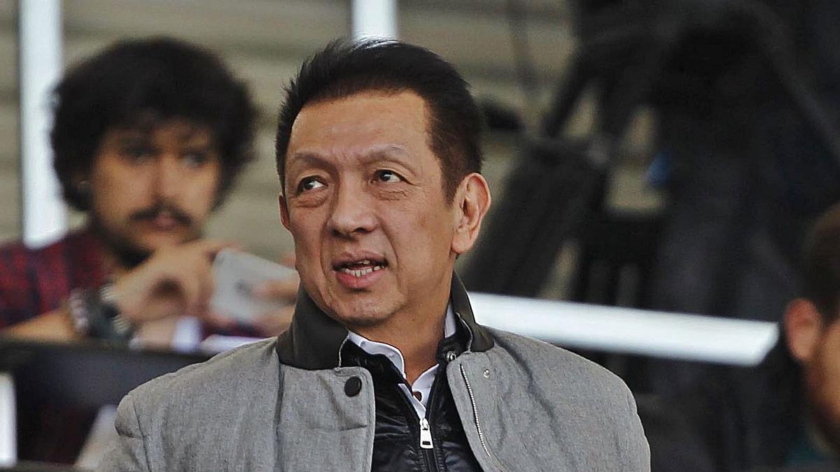 Peter Lim, en el palco del Coliseum Alfonso Pérez en un Getafe-Valencia.  | F. CALABUIG