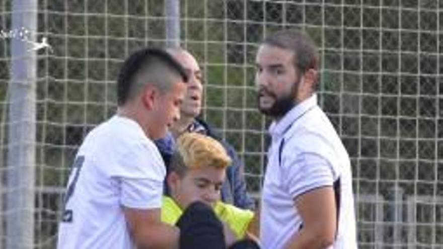 El jugador Pablo García se desplomó durante un partido.