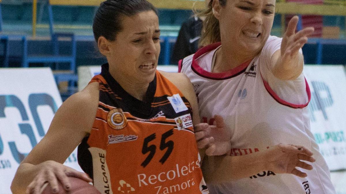 Isa Latorre fue una de las destacadas en el equipo naranja. / LOZ