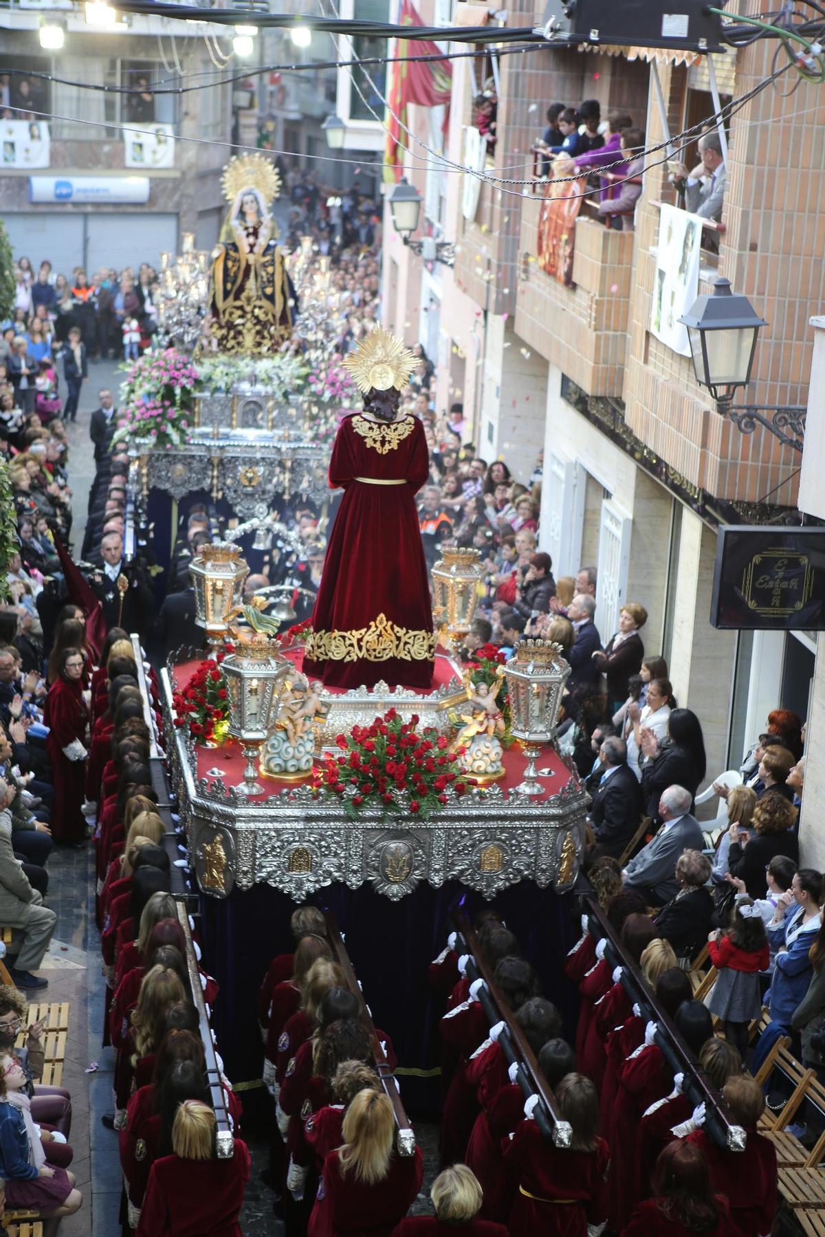 El Encuentro de Domingo de Ramos entre Jesús del Perdón y Ntra. Sra. de los Dolores cumple esta Semana Santa veinticinco años.