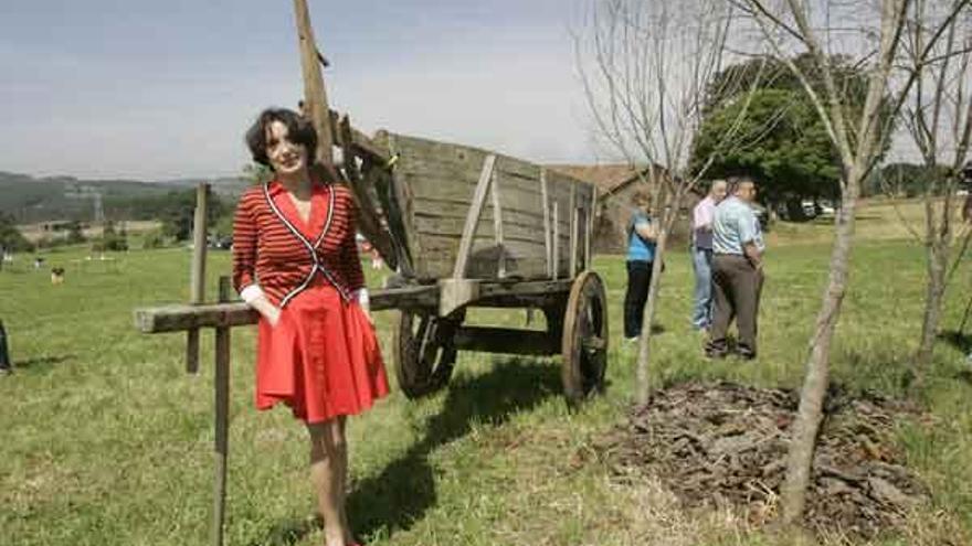 Luz Casal, ayer, en Orros, Boimorto, su concello natal y sede del Festival de la Luz.  // Xoán Álvarez