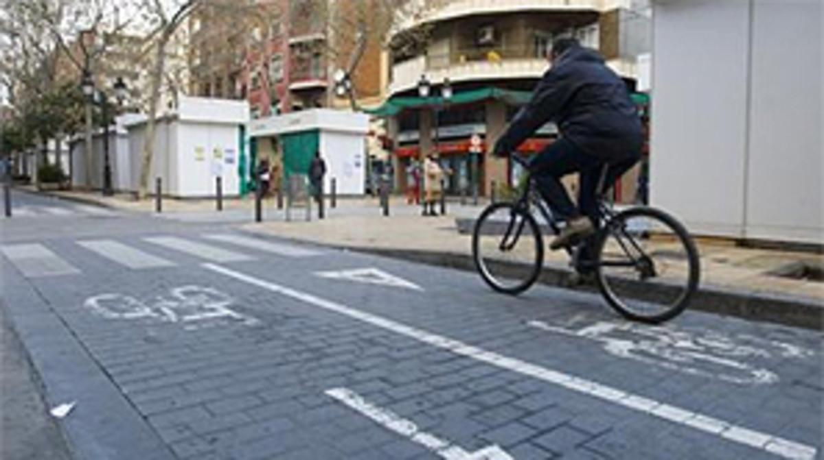 Carril bici de la rambla de Just Oliveras de L’Hospitalet.