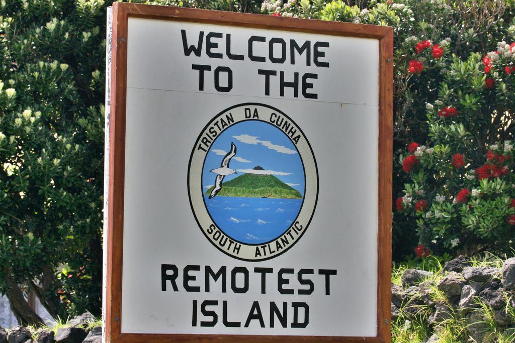 Tristán de Acuña, la isla habitada más remota del mundo