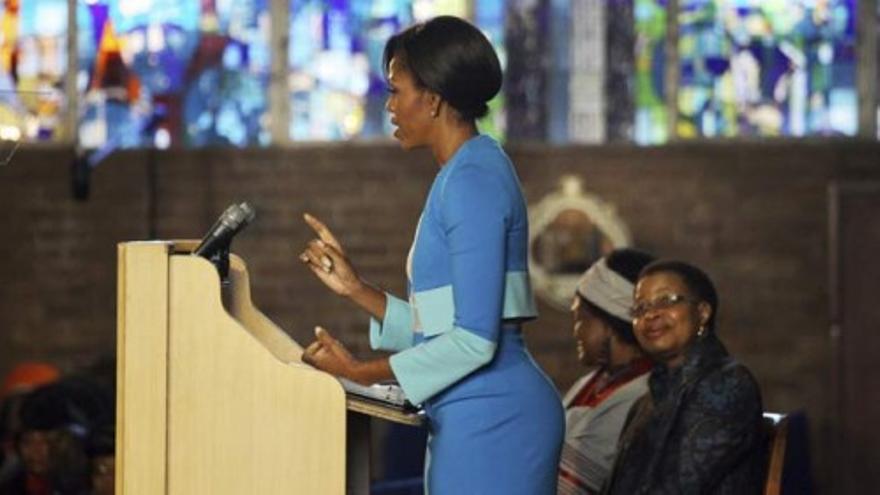 Michelle Obama honra a los que lucharon contra el apartheid