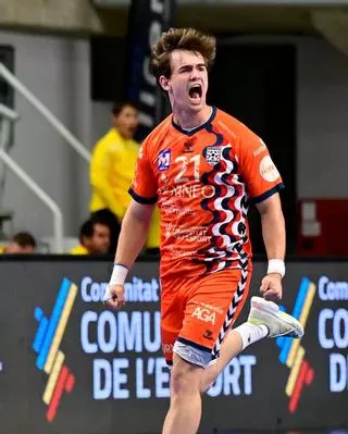 El talento de Xabi Barreto llega al OAR Coruña para la próxima temporada en Plata