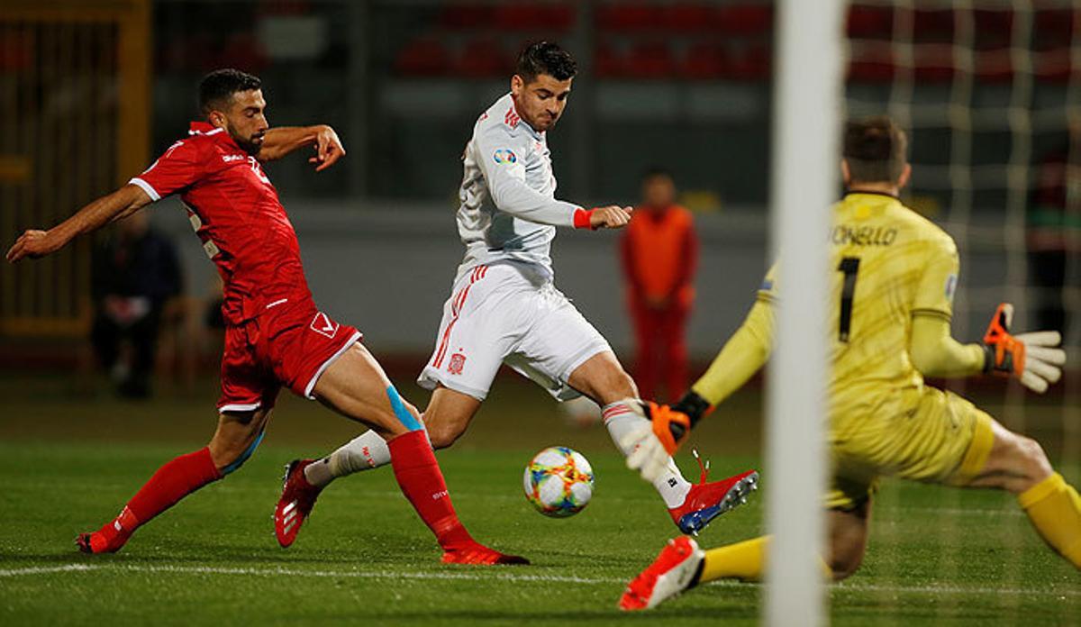Dos goles de Morata para cumplir el expediente en Malta