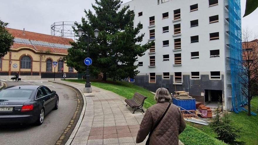 Un inversor gallego convierte un edificio okupa de Oviedo en 30 apartamentos turísticos