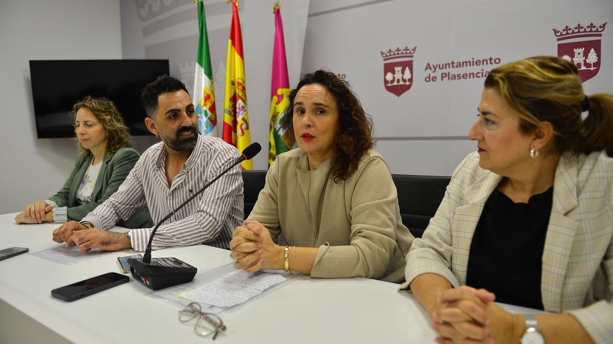 Presentan un proyecto de apoyo educativo para familias numerosas, en Plasencia.