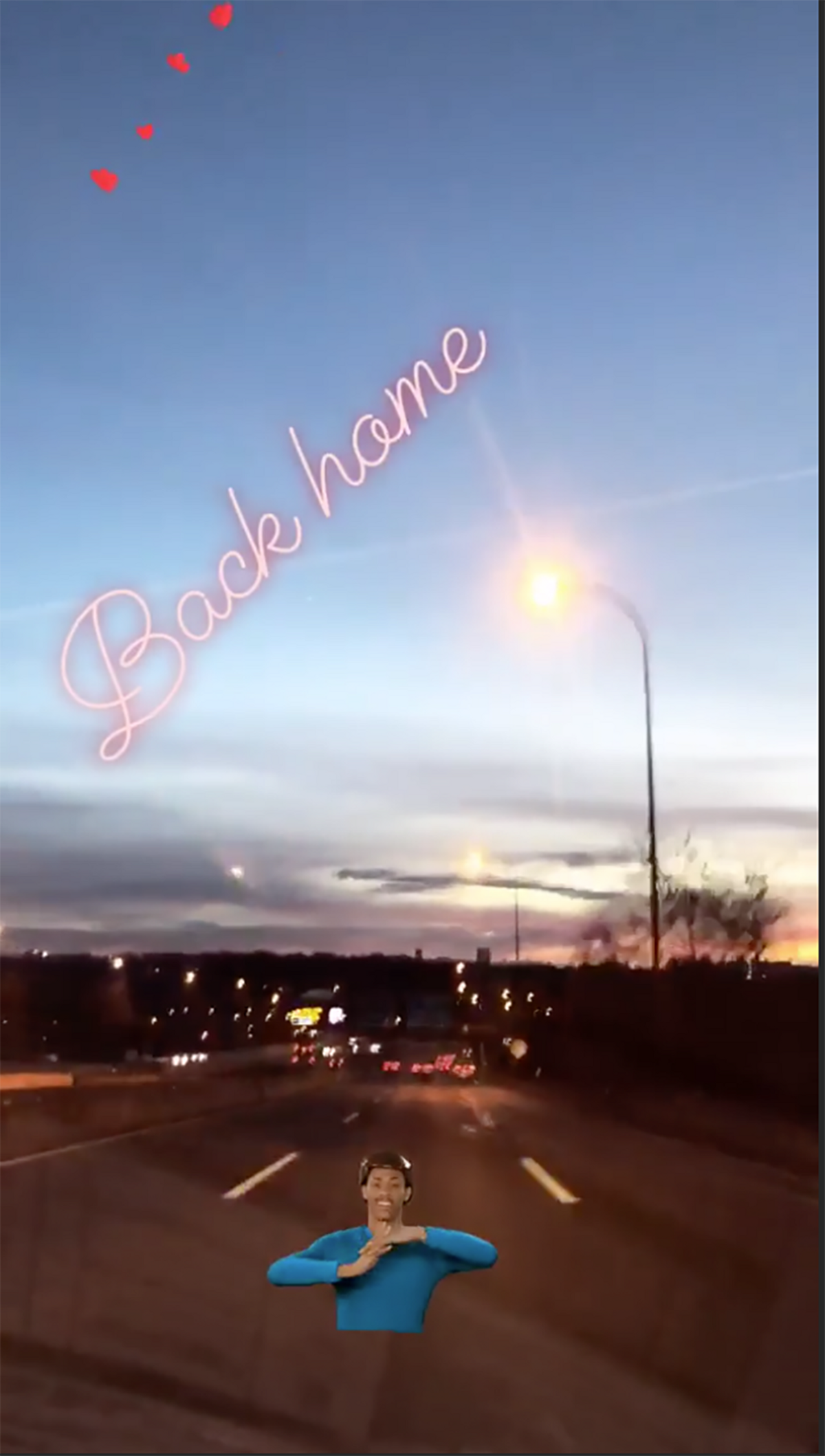 Un amanecer entre corazones y con la nueva canción de Ana Guerra de fondo, todo muy cuki.