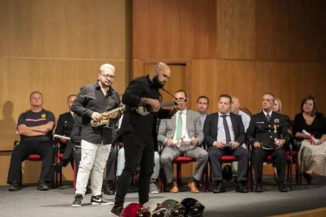 Honores y distinciones de los bomberos