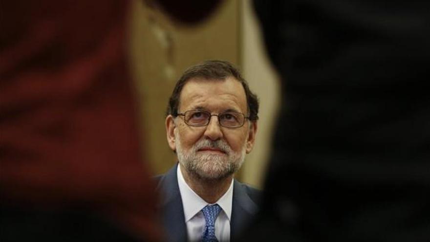 Cataluña se cuela en la negociación y enfrenta PP y PSOE