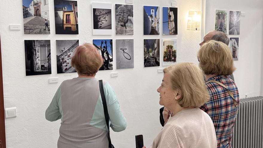 Mayores de Coín Participan en el taller de fotografía de la Escuela Nómada y Fundación Unicaja