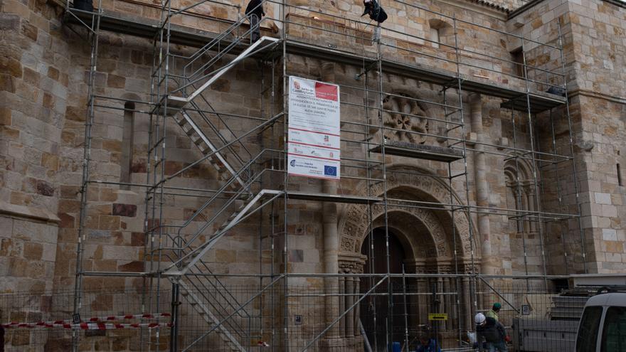 La fachada de San Juan de Puertanueva en Zamora, al descubierto