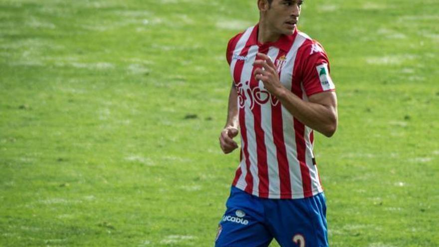 El zaguero Luis Hernández.