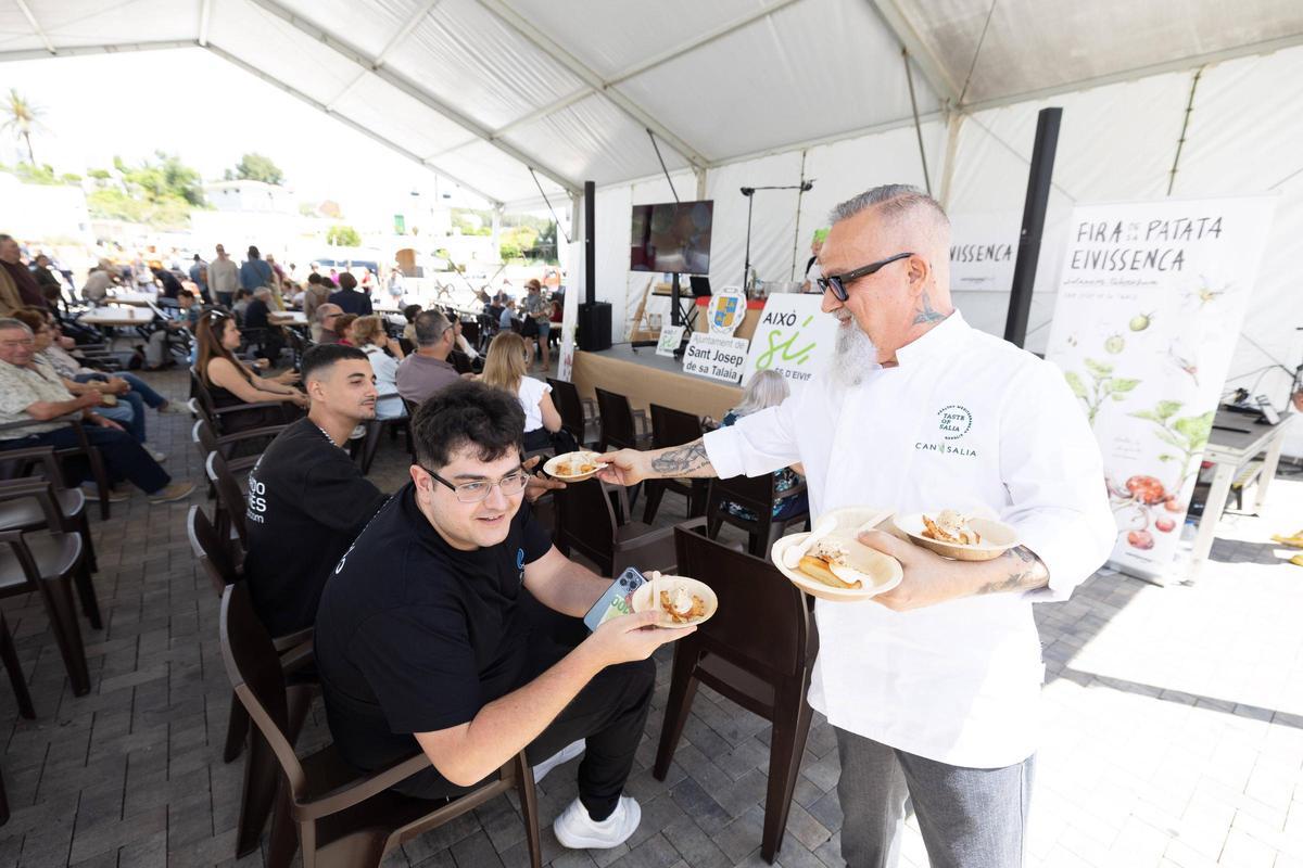 Descubre todas las fotos de la III Feria de la patata ibicenca