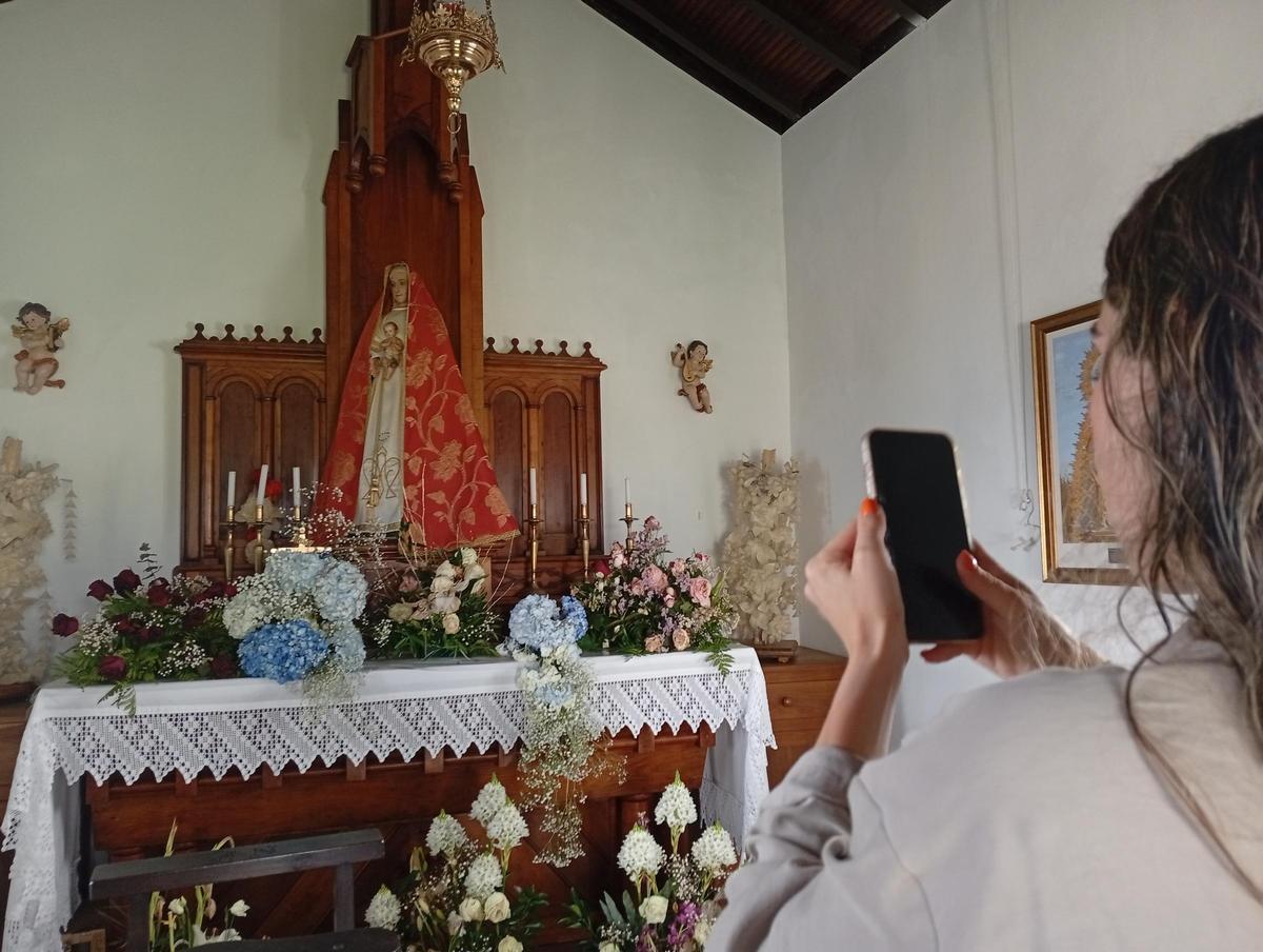 La Virgen de Riegla sin la corona.
