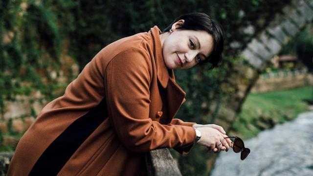 Alaitz Leceaga, en los bosques cántabros, donde ha ambientado su debut novelístico 'El bosque sabe tu nombre'.