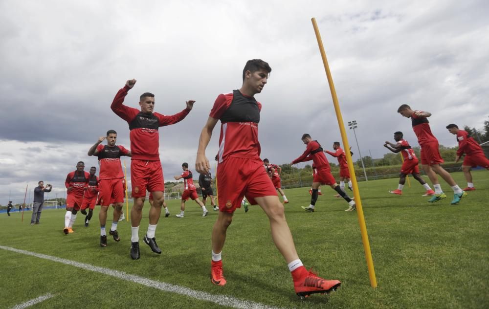 El Real Mallorca entrena en la ciudad deportiva del Alavés