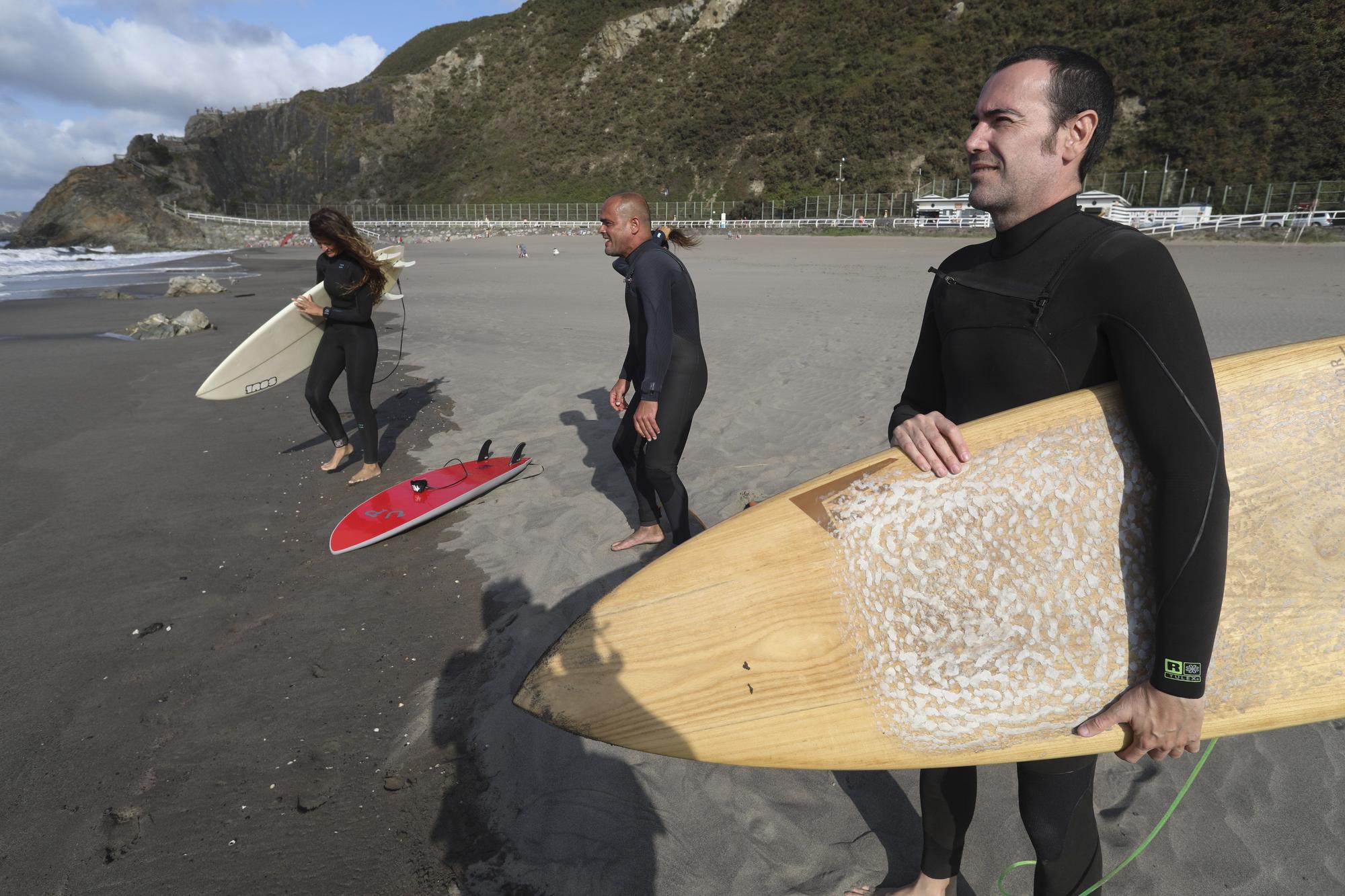 Surf para todas las edades en Los Quebrantos