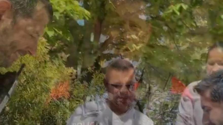 Vídeo que han editat els Mossos d'Esquadra del rretrobament entre els agents i la família