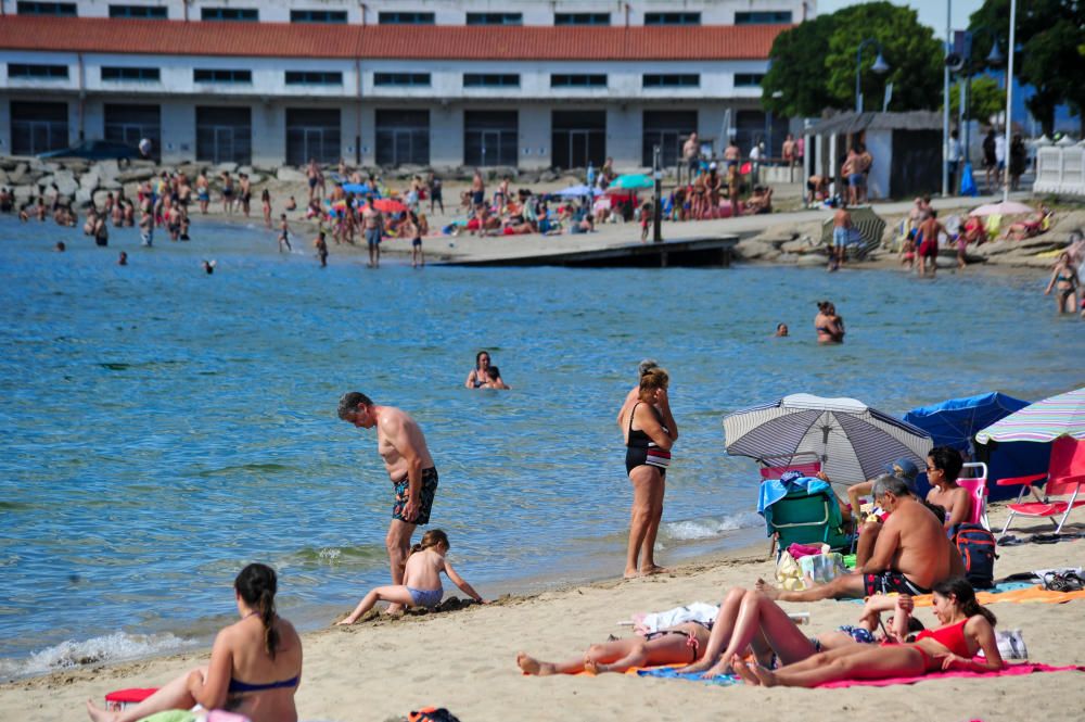 Primer domingo de julio en las playas arousanas.