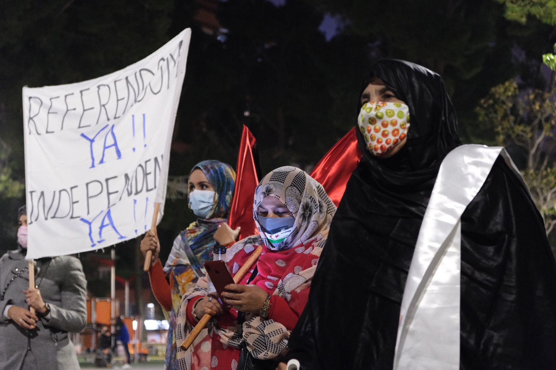 Un centenar de personas se concentra en Elda en apoyo al Pueblo Saharaui