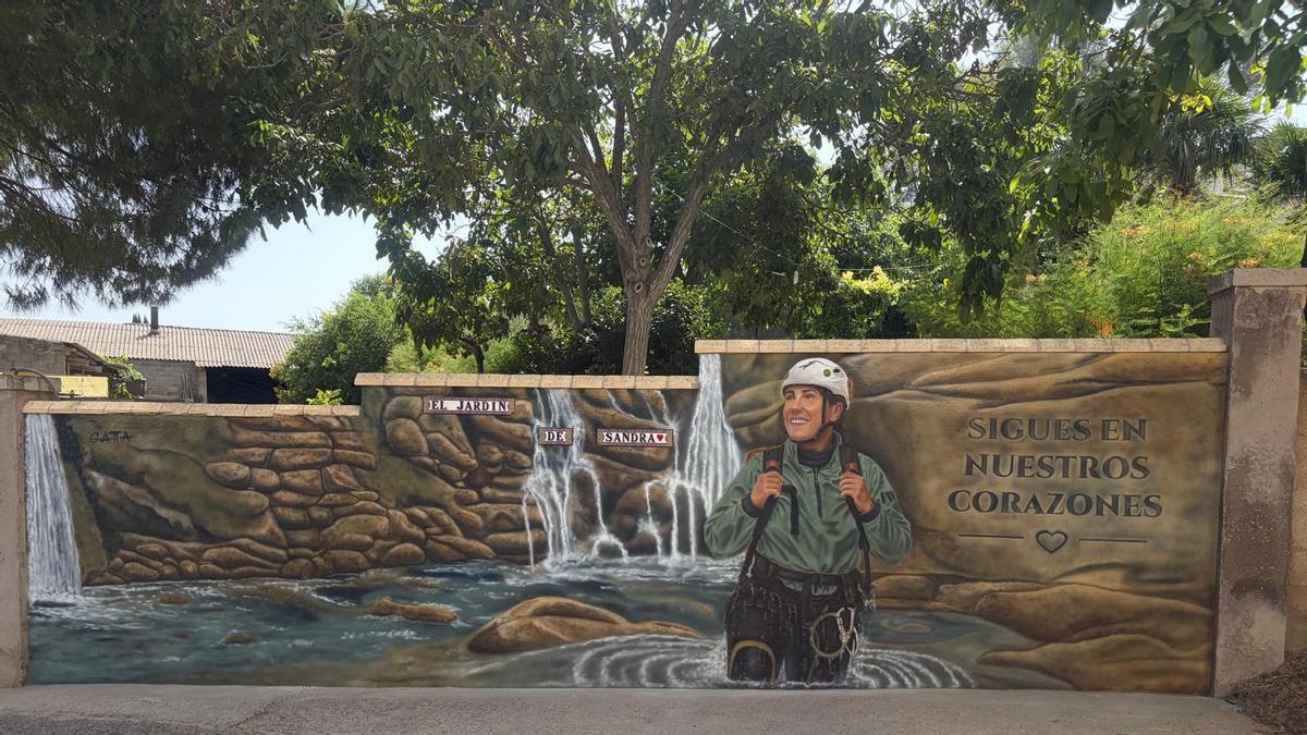 El mural realizado por David Gatta en Barbastro.