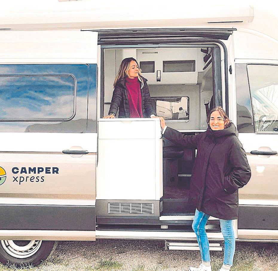 Lucía Jiménez-Caminero y Carla Salabert
