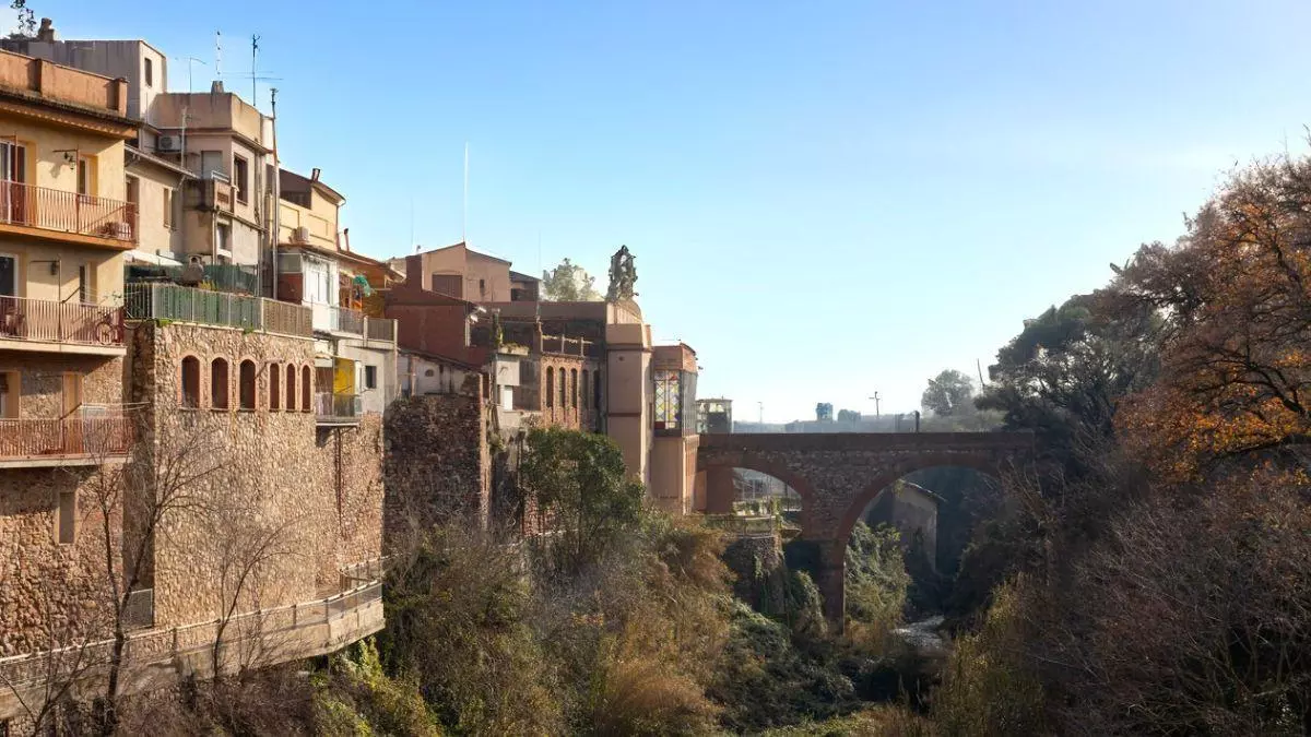 Los pueblos del Vallès que se han hecho virales por conservar sus casas centenarias de piedra