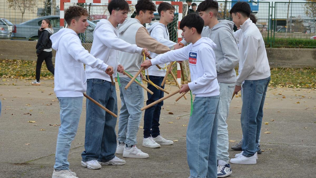 El magosto del IES Los Sauces de Benavente, en imágenes