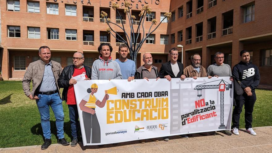 Ampas, sindicatos y oposición cargan contra la nueva ley educativa de PP y Vox: &quot;busca la desaparición del valenciano&quot;