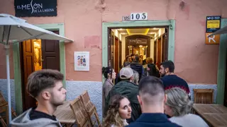 La hazaña de dar de comer gratis a 400 personas en Tenerife: las reseñas de los comensales, una llamativa estrategia y dos días sin parar
