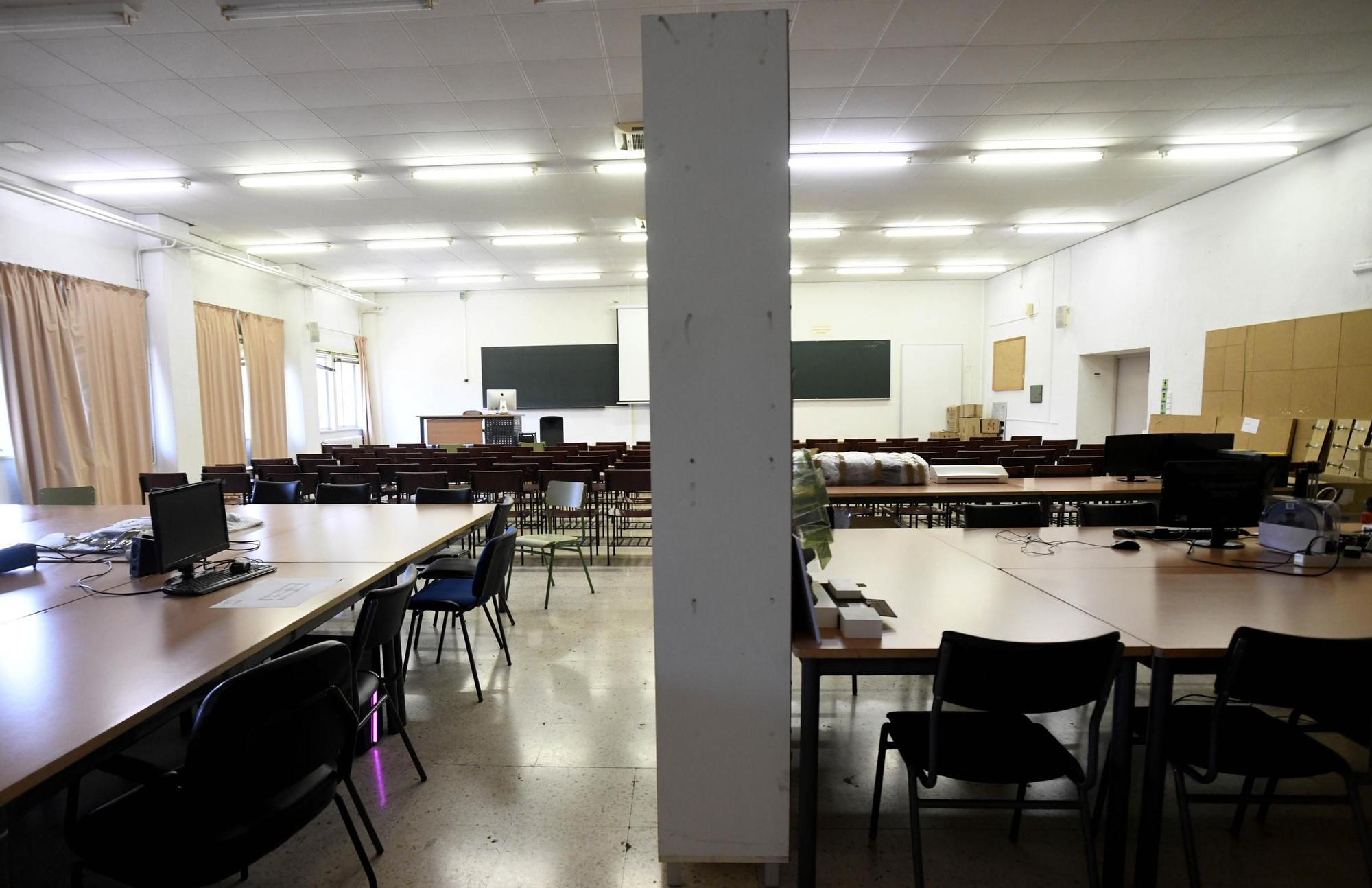 Así lucen las clases de la Escuela Superior de Diseño de la Región en la Facultad de Medicina de la UMU